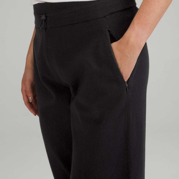 Lululemon - Black Cotton-Cashmere Knit Mid-Rise Jogger - Size 2 - Picture 4 of 12